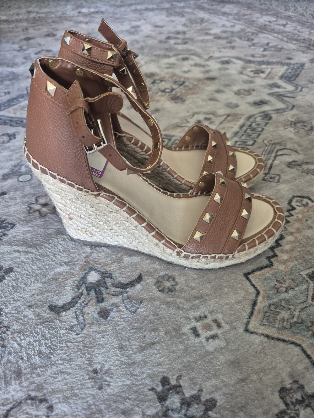 NWOT- Marc Fisher Leather Rockstud Wedge Sandals - Picture 3 of 12